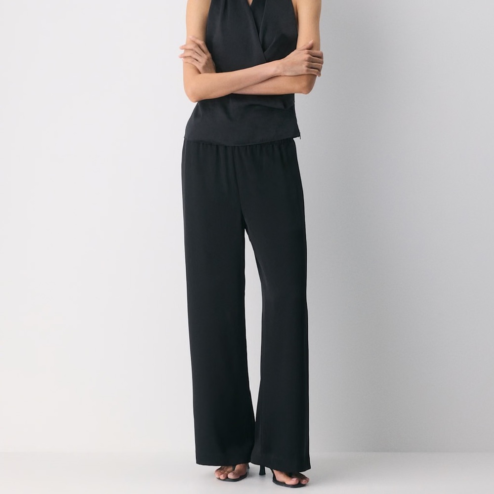 Aritzia Lodge Pant - Satin * regular length